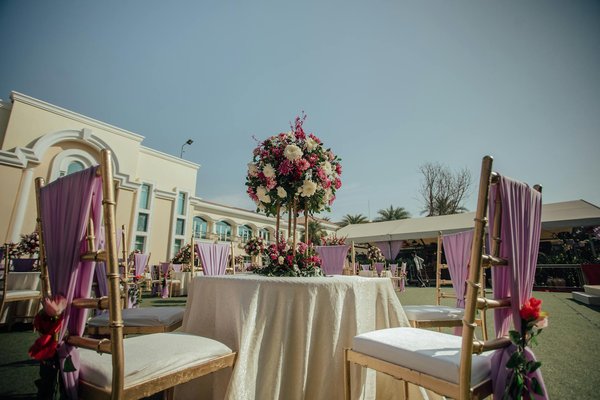 Quels sont les éléments indispensables pour une décoration de mariage réussie?